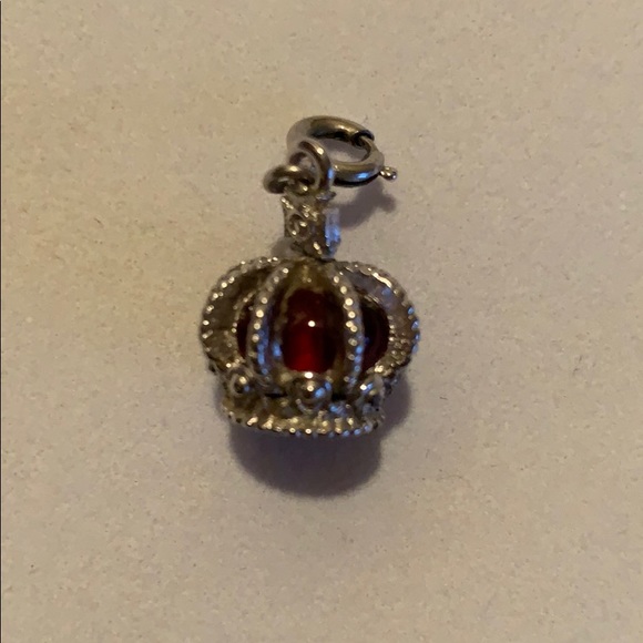 Garnet and sterling crown charm - Picture 3 of 7
